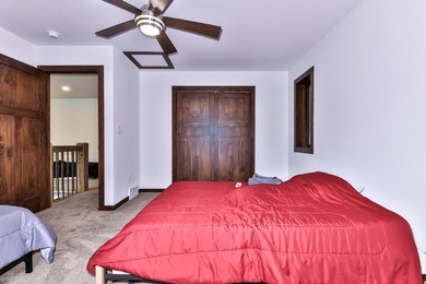 Beautiful, maintenance free, home with a huge garage! This home - photo 21