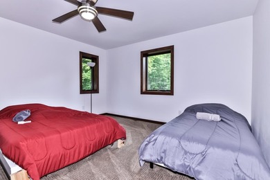 Beautiful, maintenance free, home with a huge garage! This home - photo 22