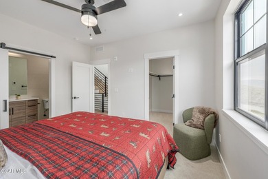 Great 3 Bedroom plus Bonus Bunk Room! This ski-in/ski-out - photo 25