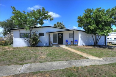 The Heart of Old Florida Awaits in this 3 BD/1 BA/1GA! Step back - photo 29
