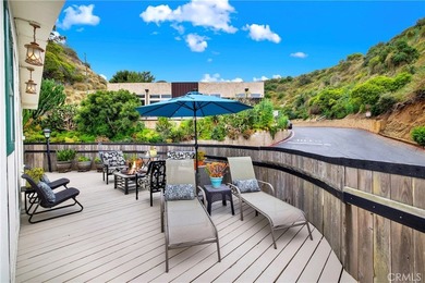 This beautiful 3 bedroom 3 bath beach cottage is complete with - photo 32