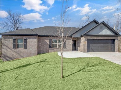 Lake Home For Sale in Bella Vista, Arkansas