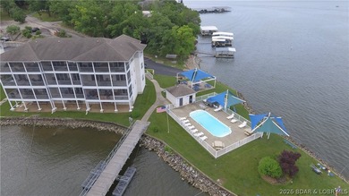 Welcome to the newest building at Robin's at the Water's - photo 42