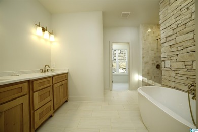 Just Completed New construction 4/2.5 on beautiful lot with - photo 12