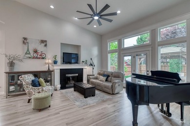 What a Light and Bright- Beautiful Home- Near Discovery Park in - photo 14