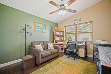 Perfect quiet location, large screened patio, salt water heated - photo 17
