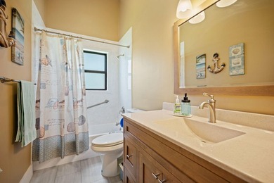Perfect quiet location, large screened patio, salt water heated - photo 18