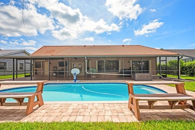 Perfect quiet location, large screened patio, salt water heated - photo 24