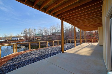Just Completed New construction 4/2.5 on beautiful lot with - photo 26
