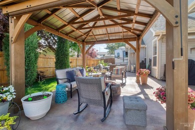 What a Light and Bright- Beautiful Home- Near Discovery Park in - photo 36