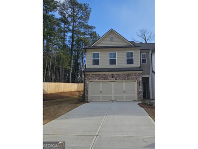 Lake Lanier Townhome/Townhouse For Sale in Flowery Branch Georgia