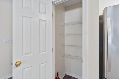 Move-in ready and ideally located, this beautifully maintained - photo 18