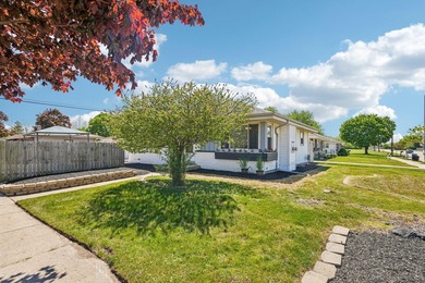 Updated 2-bedroom home in Racine with a massive primary bedroom - photo 4