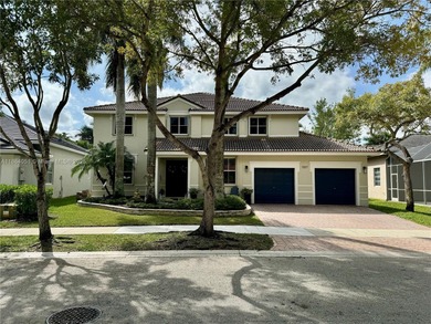 Weston Lakes Area Home For Sale in Weston Florida