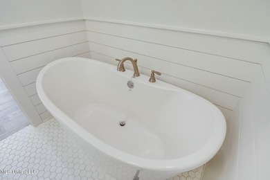 Stunning 6-year-old custom home sits on an oversized lot just - photo 14