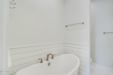 Stunning 6-year-old custom home sits on an oversized lot just - photo 15