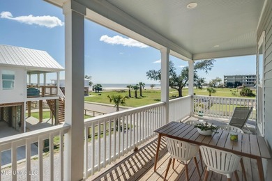 Stunning 6-year-old custom home sits on an oversized lot just - photo 25
