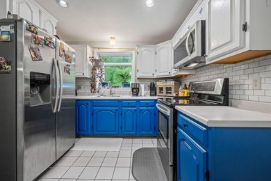 Charming 3 bedroom, 2 bath home set privately on 1+ acre in - photo 7