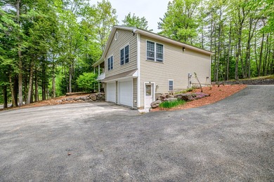 Welcome to 52 Alice Rd! This beautifully maintained raised ranch - photo 4
