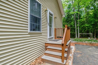 Welcome to 52 Alice Rd! This beautifully maintained raised ranch - photo 6