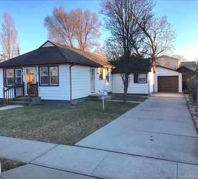BACK ON MARKET! Welcome to your dream home in Baldwin! This - photo 1