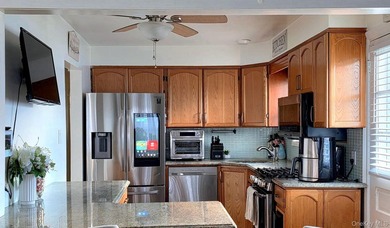 BACK ON MARKET! Welcome to your dream home in Baldwin! This - photo 4