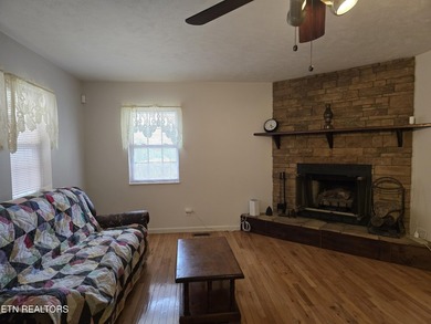 This very lovely home is in an exceptionally desirable setting - photo 11
