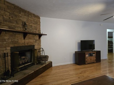 This very lovely home is in an exceptionally desirable setting - photo 12
