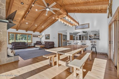 Enjoy breathtaking views of Schweitzer Mountain and the Selkirk - photo 14