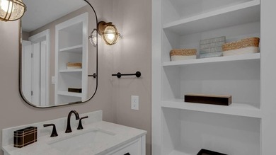 Exquisite ground-level, 1 bedroom Gulf-front Emerald Hill condo - photo 17