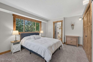 Enjoy breathtaking views of Schweitzer Mountain and the Selkirk - photo 20