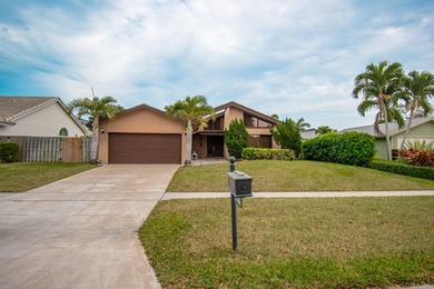 Nestled in the desirable Amberwoods community, this 3br, 2ba - photo 2