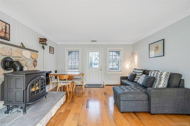 Set within the serene landscape of Rolling Woods in Riverhead - photo 27
