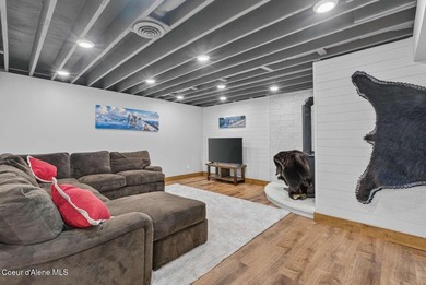 Enjoy breathtaking views of Schweitzer Mountain and the Selkirk - photo 32