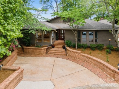 Lake Home For Sale in Davidson, North Carolina