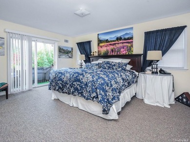 Quality Custom Built Duplex by a Top Hamptons Builder - photo 6