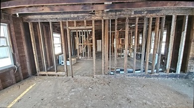 If you are looking for a property to renovate with an excellent - photo 6