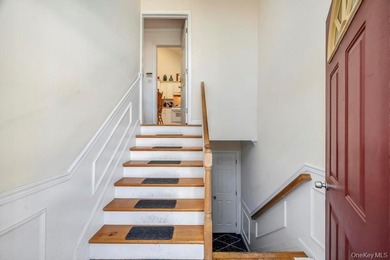 Quality Custom Built Duplex by a Top Hamptons Builder - photo 3