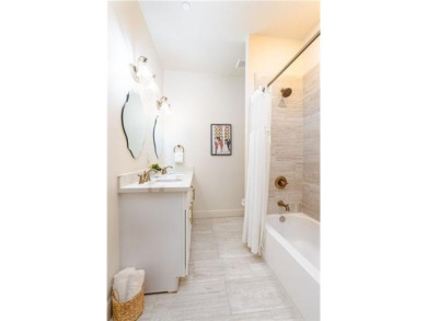 Short-term rental opportunity in one of the CBD's most beautiful