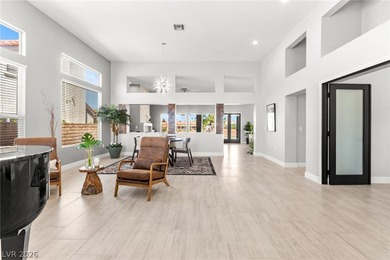 Exquisitely renovated 3-bedroom home with breathtaking golf - photo 13