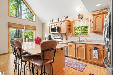 Custom-built, extremely well-maintained, beautiful home with - photo 14