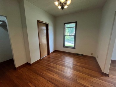 3 Unit apartment located just one block from Atwood Ave at the - photo 15