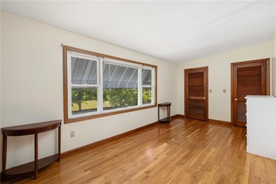 Perfectly positioned on sought-after Third Beach Road in - photo 20