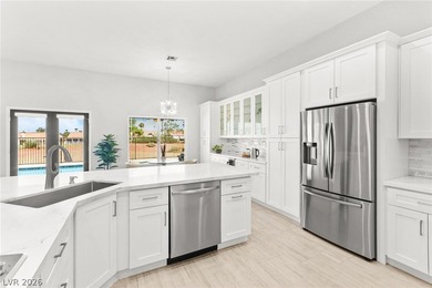 Exquisitely renovated 3-bedroom home with breathtaking golf - photo 22