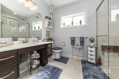 Beautiful single level home built by Riverwood Homes. This ADA - photo 39