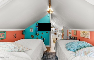 Discover a rare opportunity to own a beautiful 4 bedroom, 4 bath - photo 41