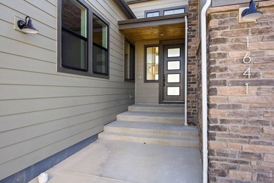 The Isleworth in The Fairways is a beautiful ranch style home - photo 4
