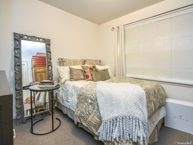 Quality Custom Built Duplex with Lots of Living Opportunities - photo 8
