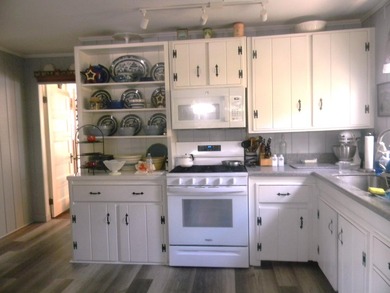 Charming is this exceptional colonial home in Bucksport Maine - photo 2