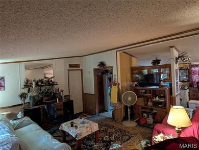 Pri$e REDUCED! YOU Will enjoy so much space  -This Double lot is